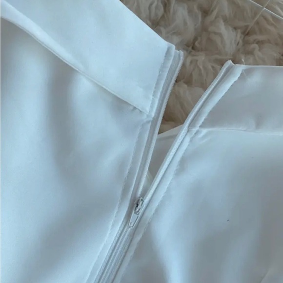 NWT OFF THE SHOULDER PEARL DETAIL BLOUSE - Picture 5 of 7